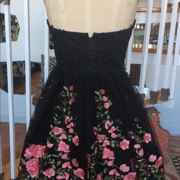 Terani Pretty Party Dress Size 4 - Picture 5 of 6